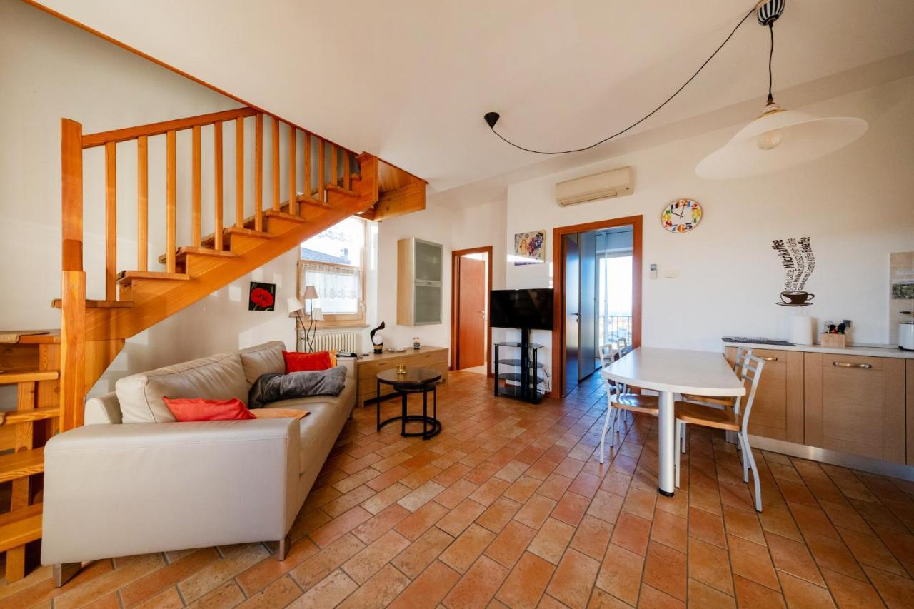 Apartmentsgarda - Rosa Chiare Bardolino Exteriör bild