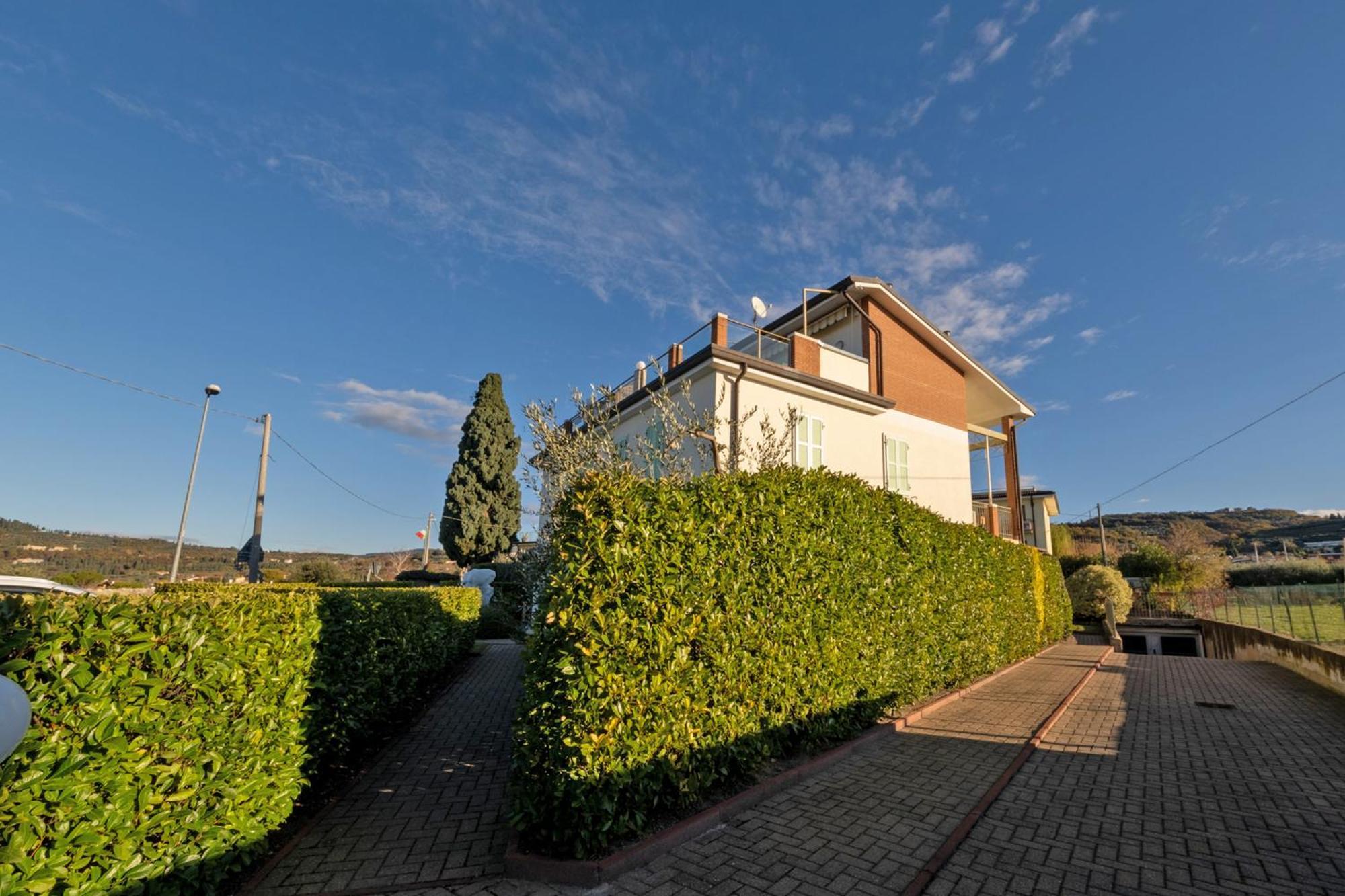 Apartmentsgarda - Rosa Chiare Bardolino Exteriör bild
