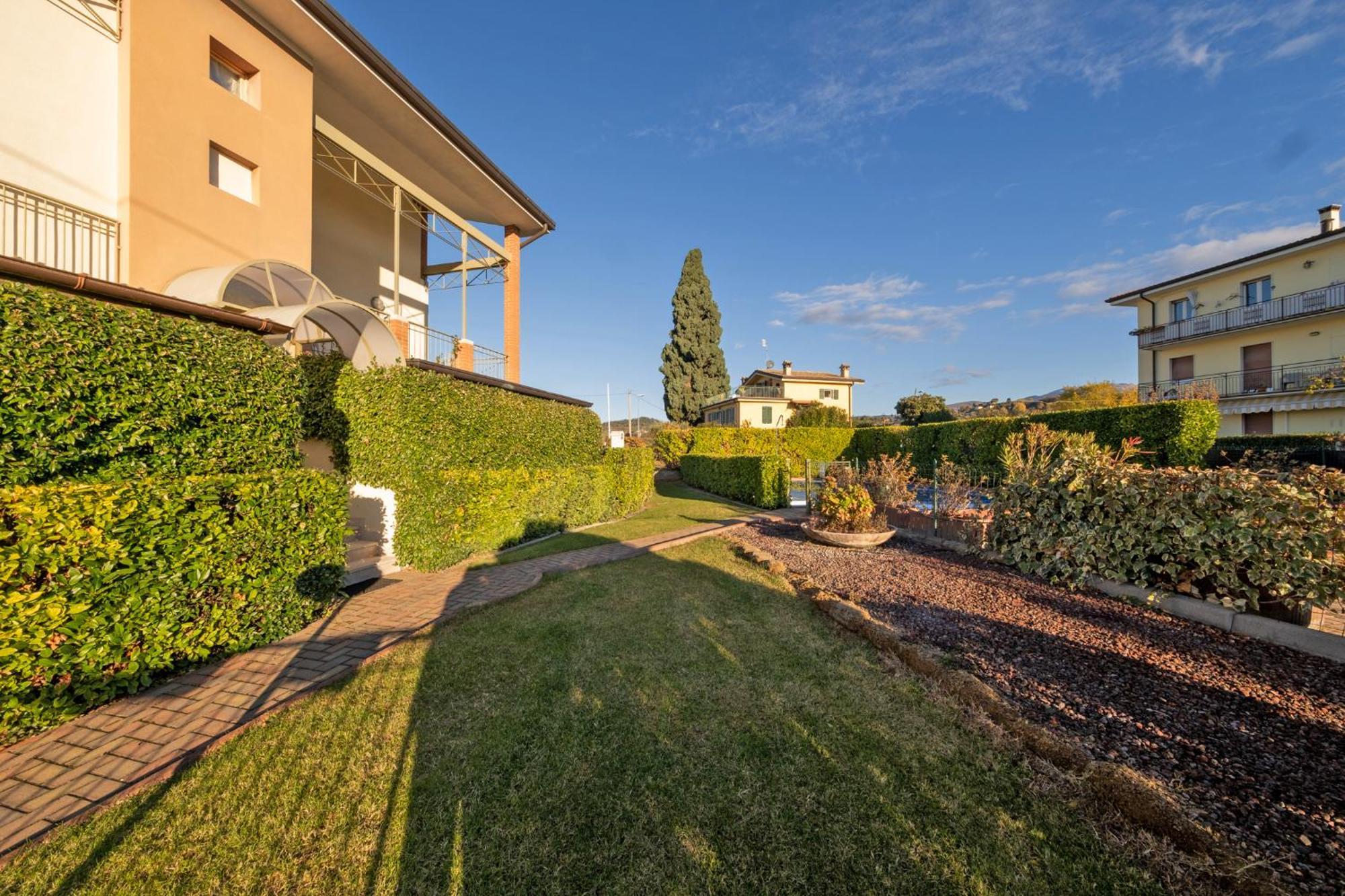 Apartmentsgarda - Rosa Chiare Bardolino Exteriör bild