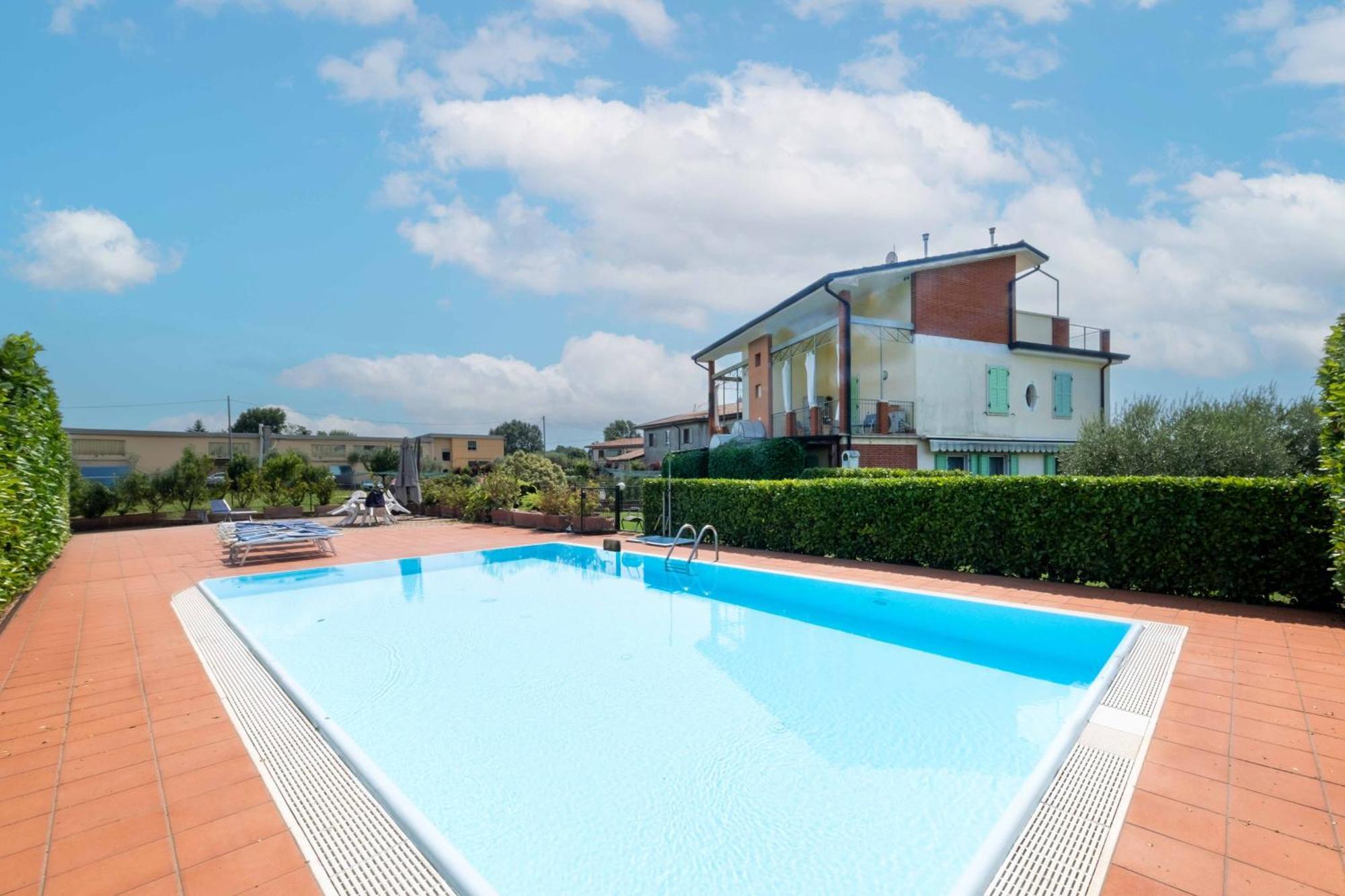 Apartmentsgarda - Rosa Chiare Bardolino Exteriör bild